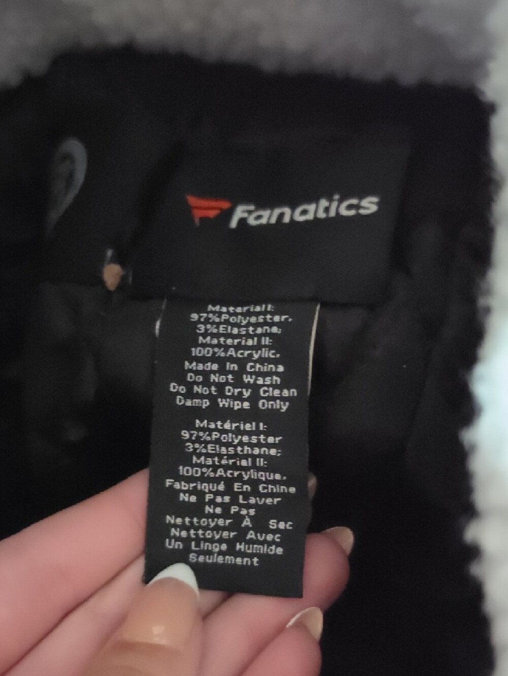 Fanatics Adult Black and Cream Faux-Sherpa Pilot Hat with Red Logo - Picture 3 of 3